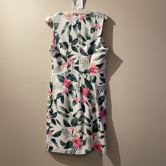 Old Navy fitted dress size S - Picture 2 of 4